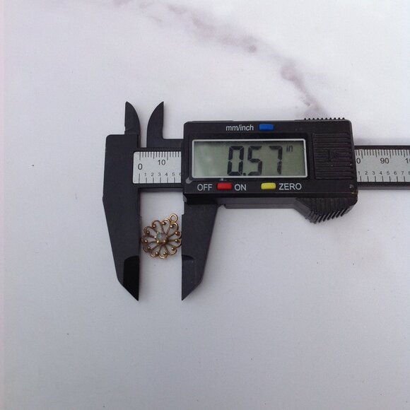 Filigree 14K Gold and Opal Cabochon Necklace Snowflake Pendant - Picture 12 of 17